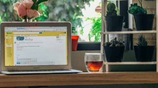 8 Essential Design Tips for More Effective Emails